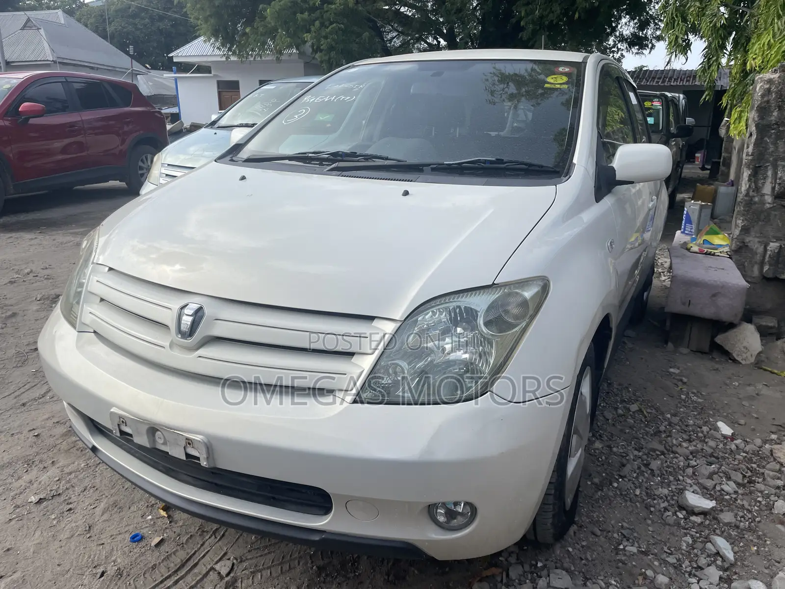 Toyota IST 2004 White
