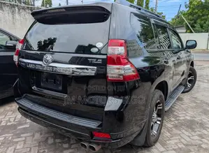 Toyota Land Cruiser Prado 2016 Black
