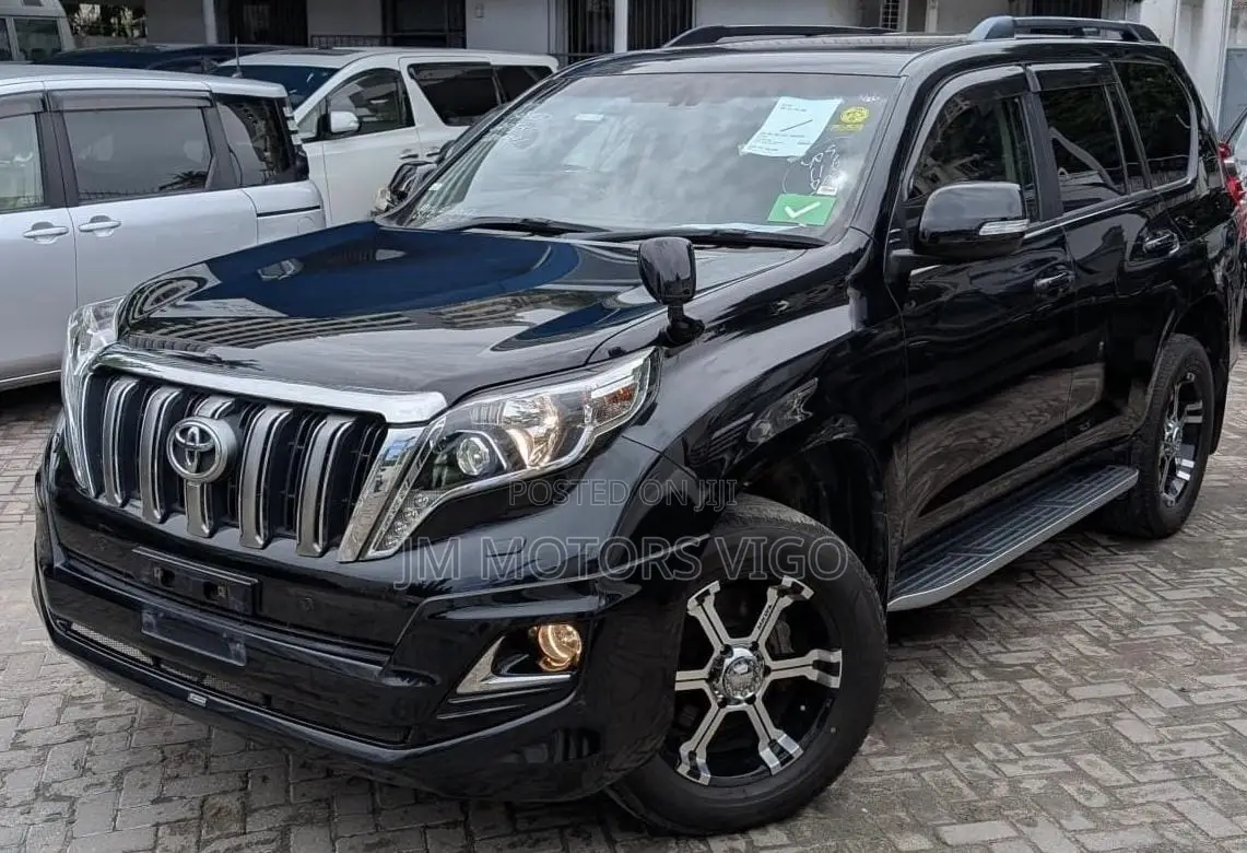 Toyota Land Cruiser Prado 2016 Black