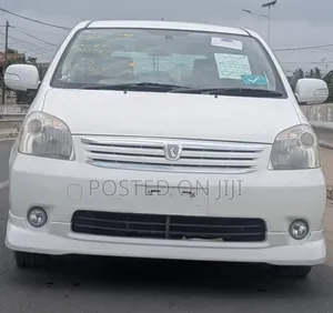 Toyota Raum 2006 White