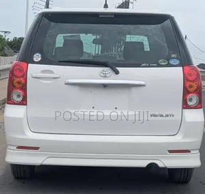 Toyota Raum 2006 White
