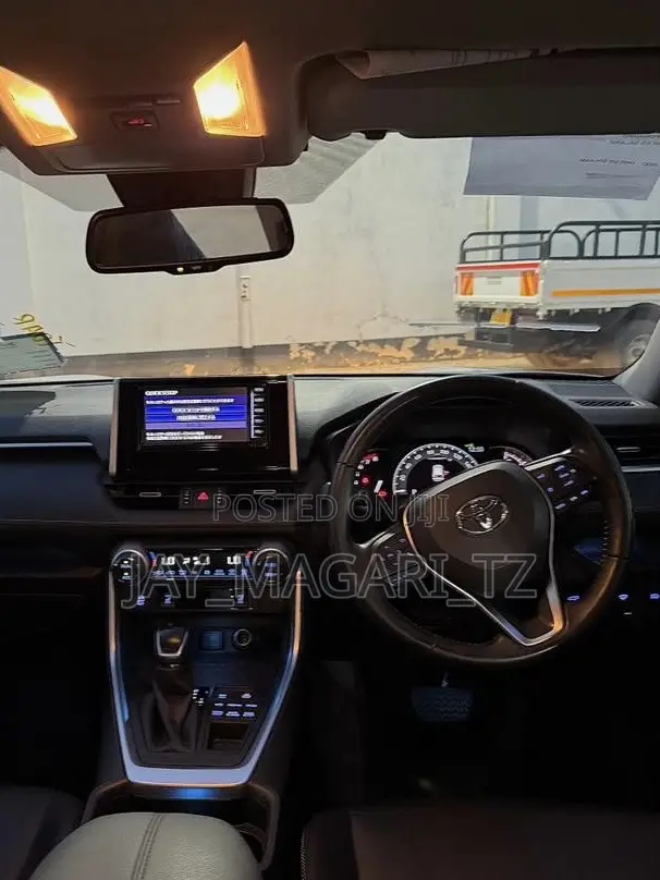 Toyota RAV4 2020 White