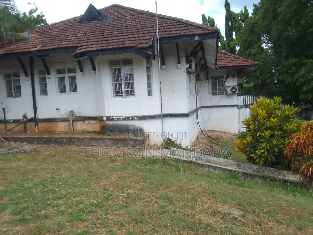 4bdrm House in Kinondoni, Hananasif for sale