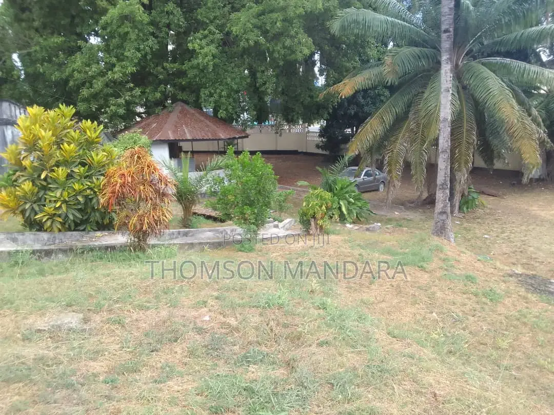 4bdrm House in Kinondoni, Hananasif for sale
