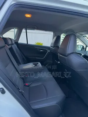 Toyota RAV4 2020 White