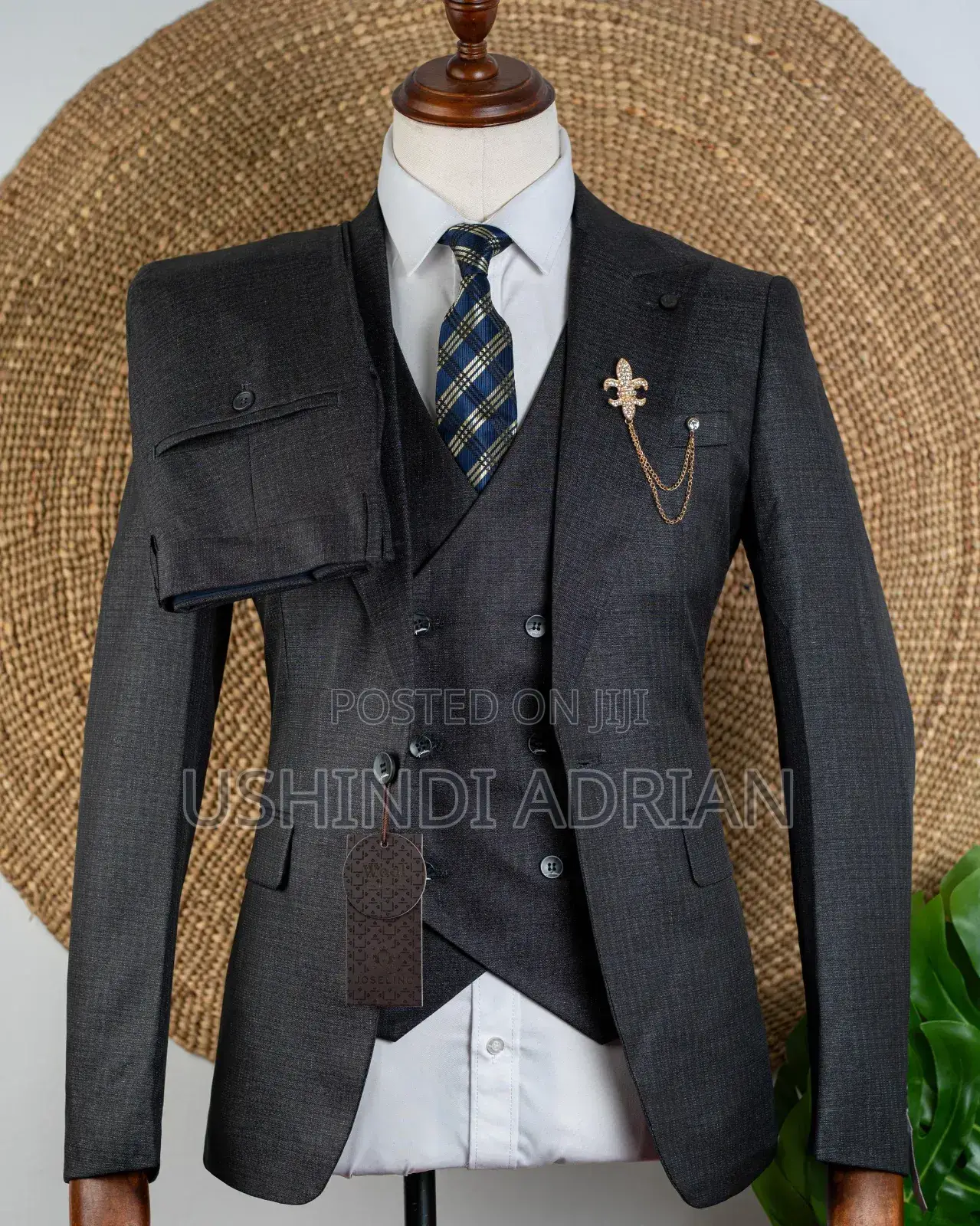Suti Za Ushindi/Victory Suits