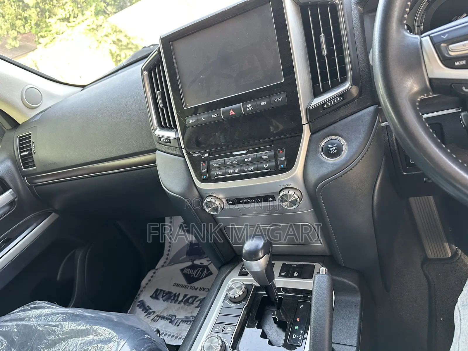 Toyota Land Cruiser 2020 White