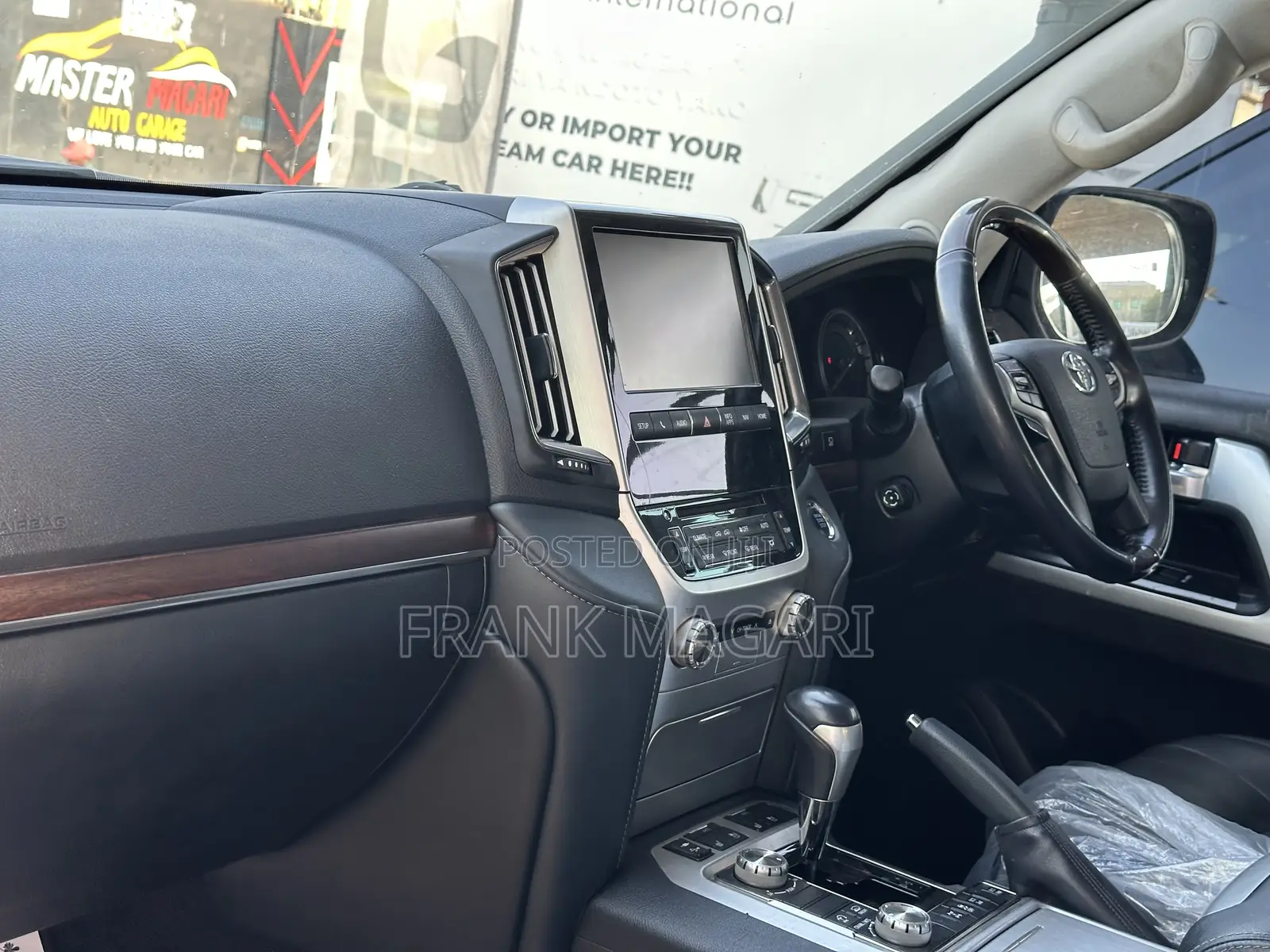 Toyota Land Cruiser 2020 White