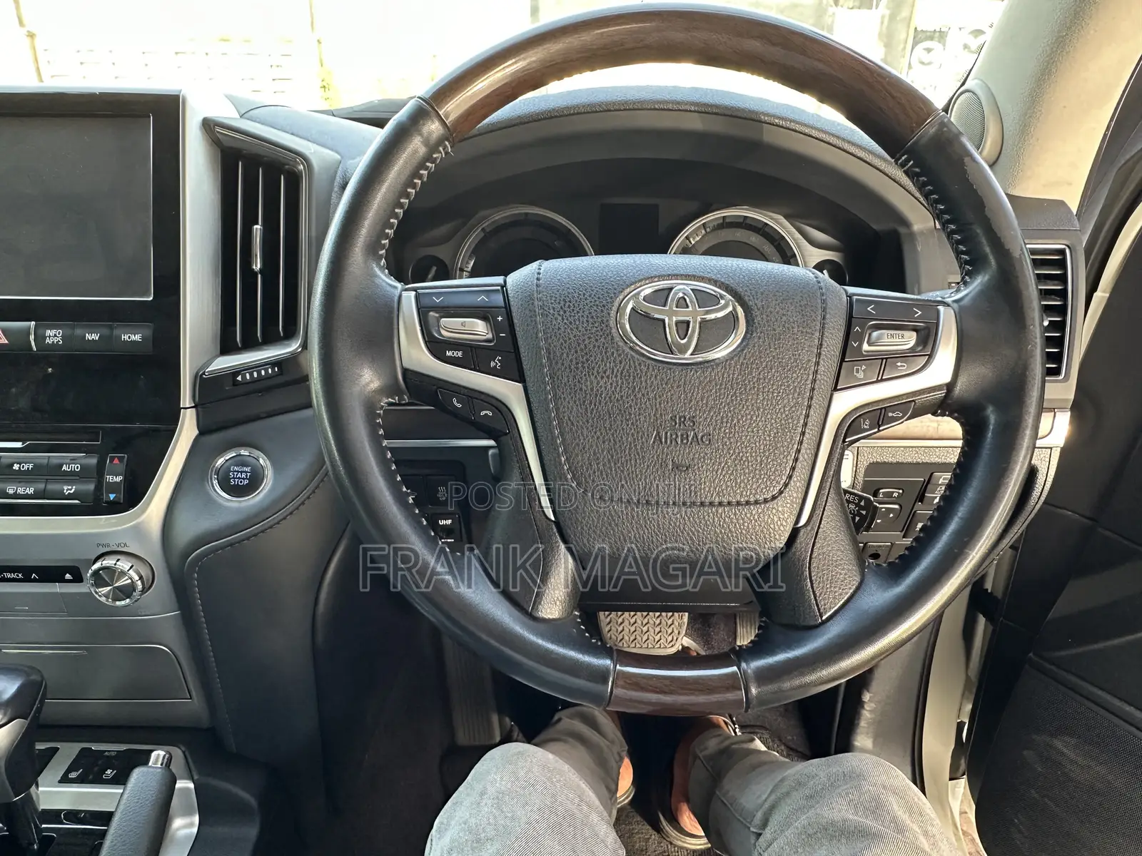 Toyota Land Cruiser 2020 White