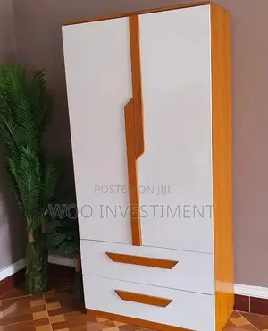 Makabati Ya Nguo Classic Sana Na Quality Sana Yenye Uimara Na Mbao