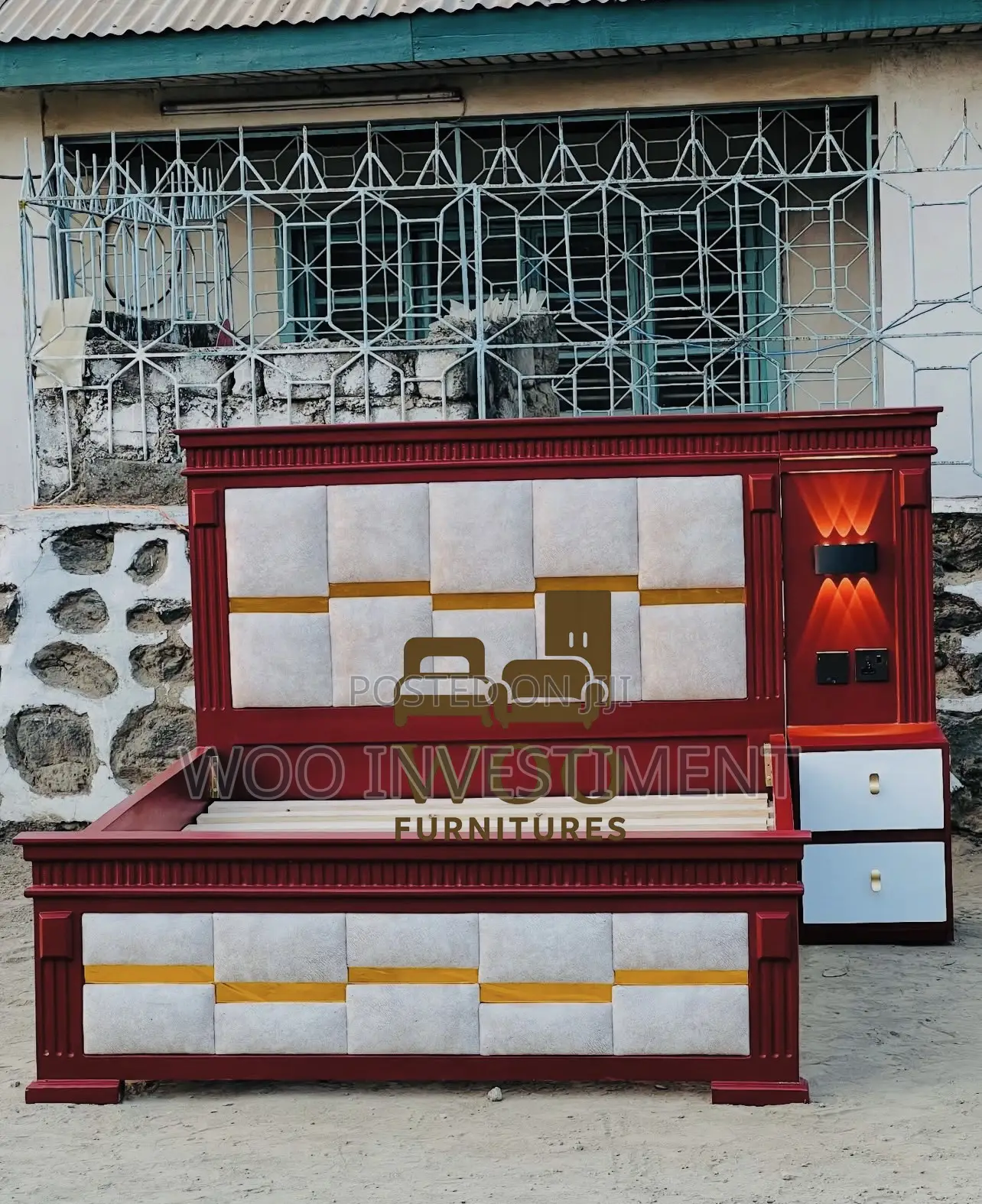 Furnitures Za Kisasa Vya Mbao (Classic Furnishings) Hardwood  