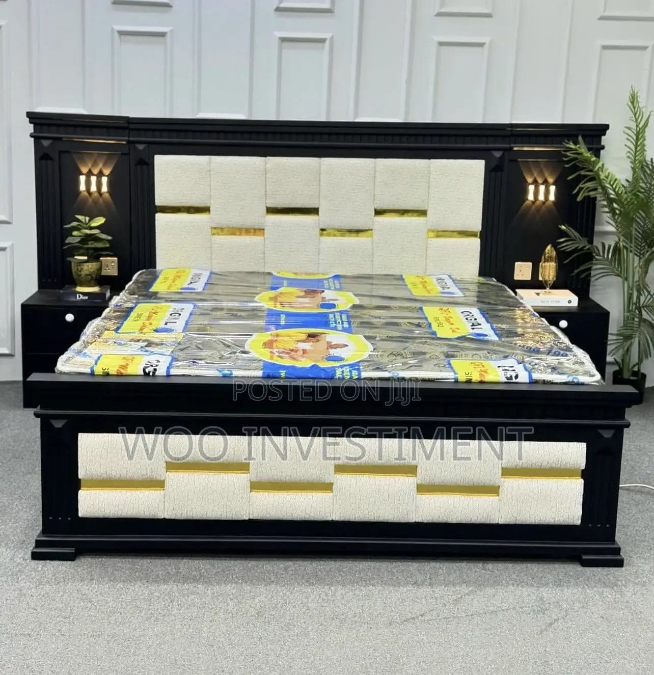 Furnitures Za Kisasa Vya Mbao (Classic Furnishings) Hardwood  