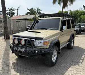 Toyota Land Cruiser 2015 Beige