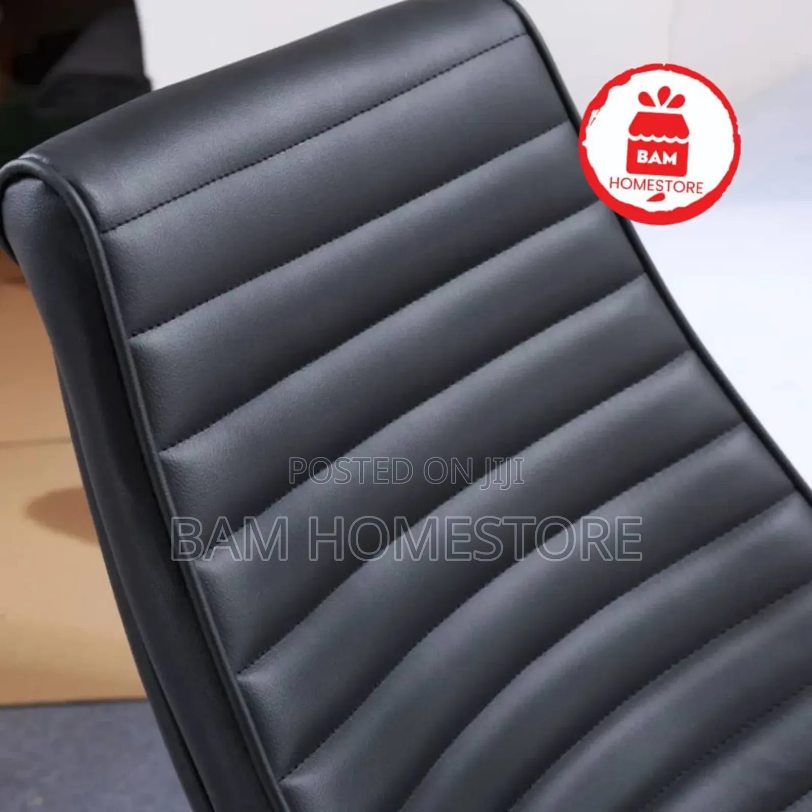 The Linear Elite Director’S Chair