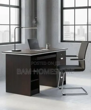 Executive Walnut Office Desk - Modern Workstation With 3 Drawers
