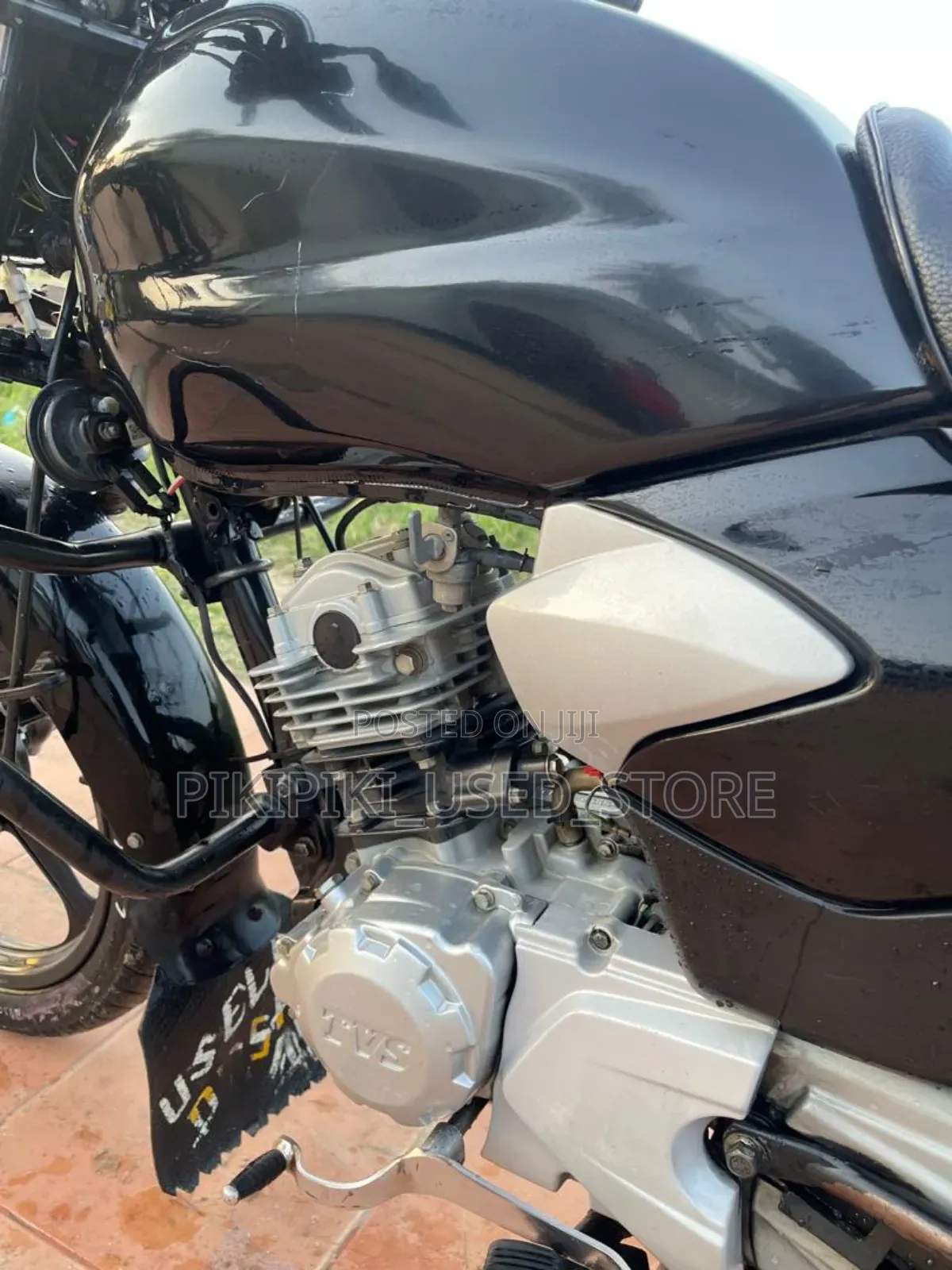 TVS HLX 125 2024 Black