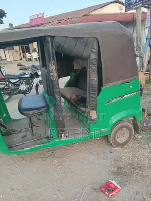 TVS Apache 180 RTR 2023 Green