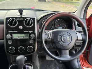 Mazda Verisa 2009 Orange