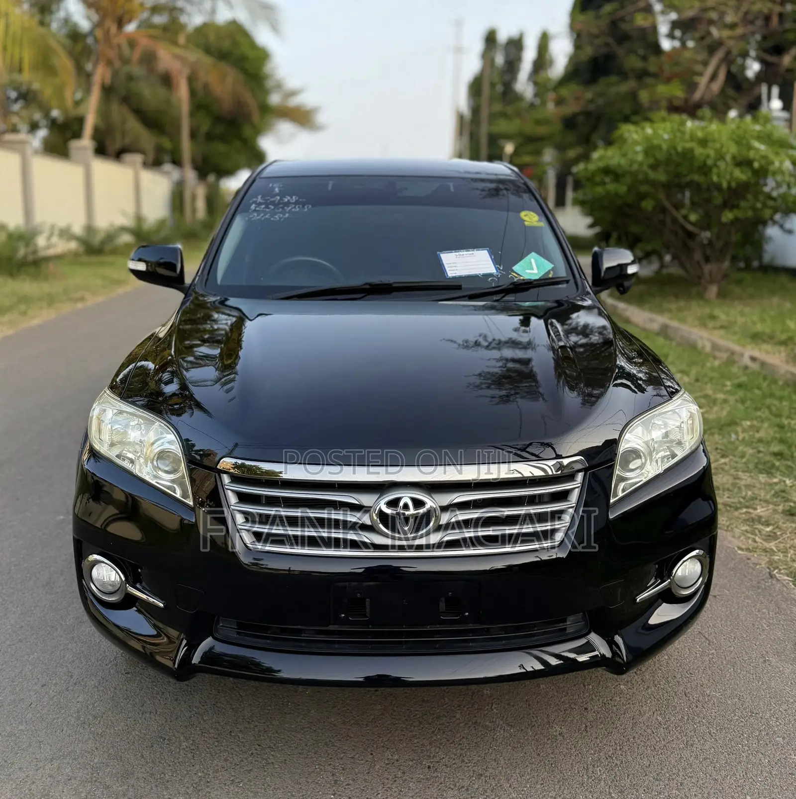 Toyota Vanguard 2012 Black