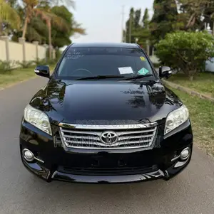 Toyota Vanguard 2012 Black