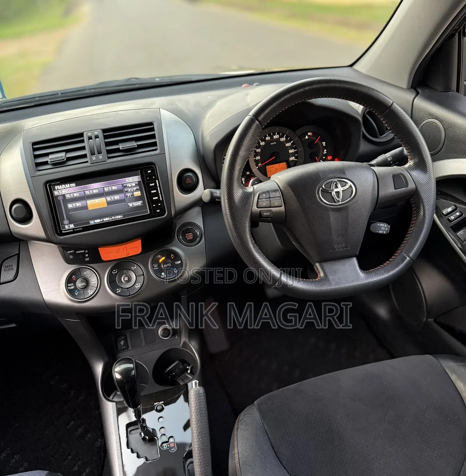 Toyota Vanguard 2012 Black