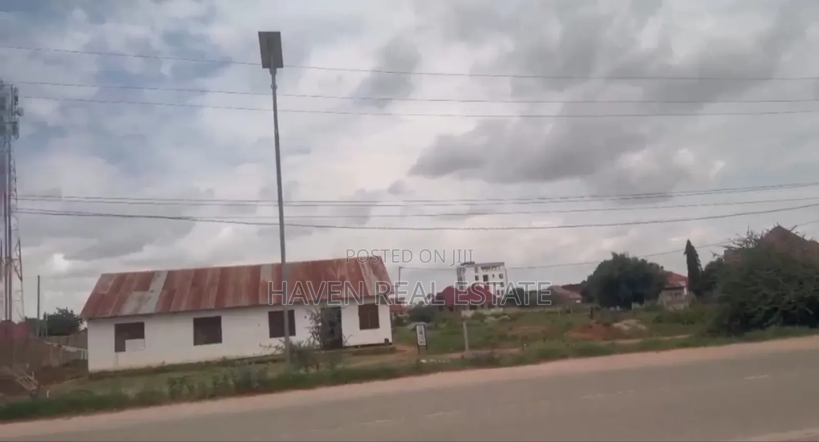 Commercial Plot Inauzwa Dodoma Mjini Kisasa