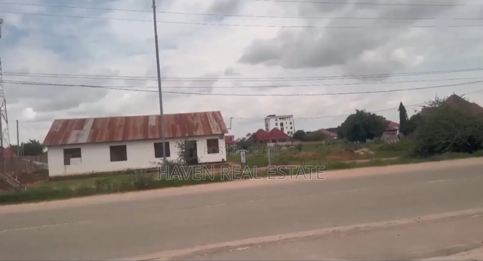 Commercial Plot Inauzwa Dodoma Mjini Kisasa