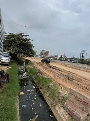 Commercial Plot Inatizama Main Road Inauzwa Mbezi Beach
