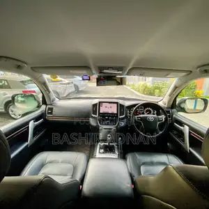 Toyota Land Cruiser 4.6 V8 AX G Selection 2018 Gold