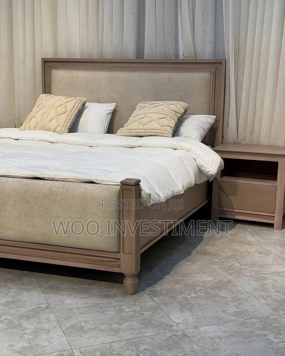 Vitanda Vipya Vya Mbao Classic Sana Vinapatikana Size 5/6 Na 6/6