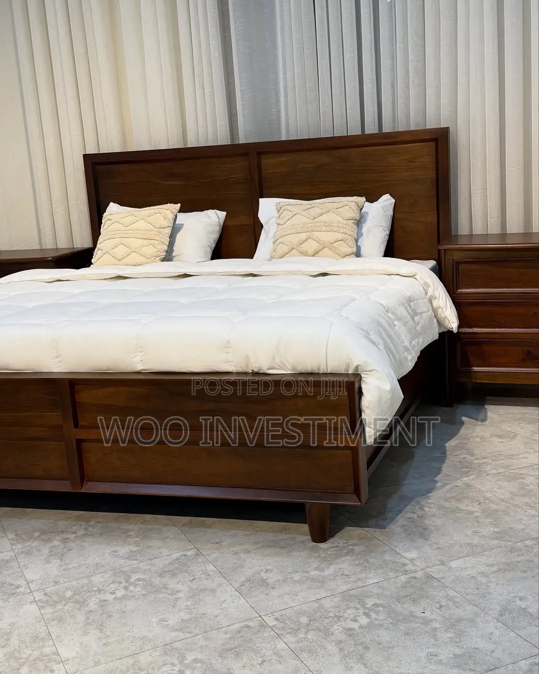 Vitanda Vipya Vya Mbao Classic Sana Vinapatikana Size 5/6 Na 6/6