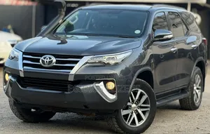 Toyota Fortuner 2018 Gray