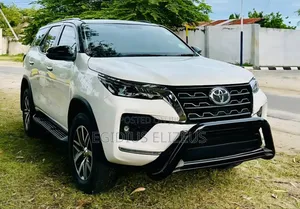 Toyota Fortuner 2020 White