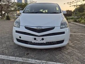 Toyota Ractis 2008 White