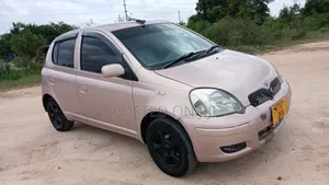 Toyota Vitz 2004 Pink