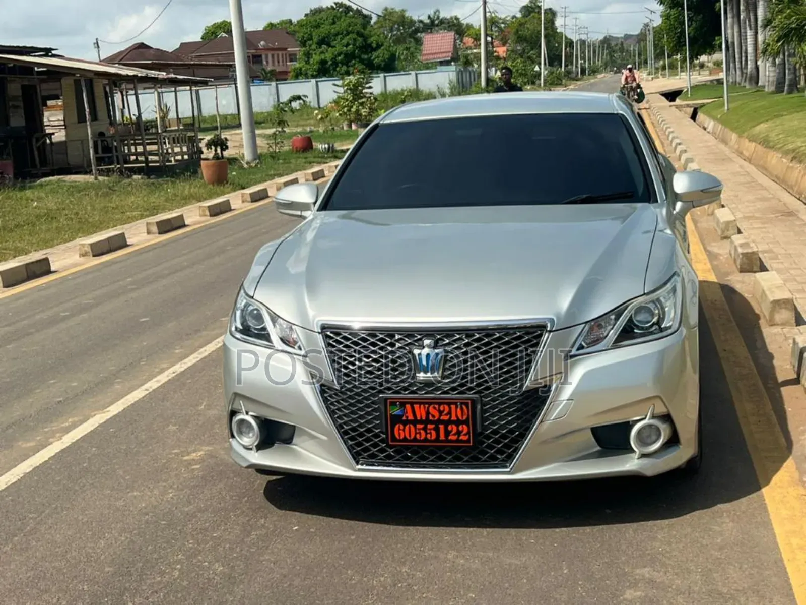 Toyota Crown 2014 Silver