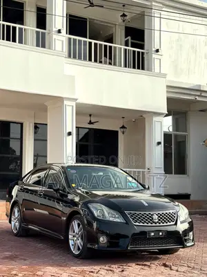 Toyota Crown 2011 Black
