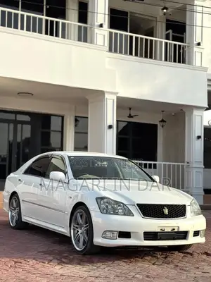 Toyota Crown Royale 2005 White