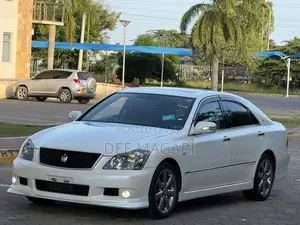 Toyota Crown 2006 White