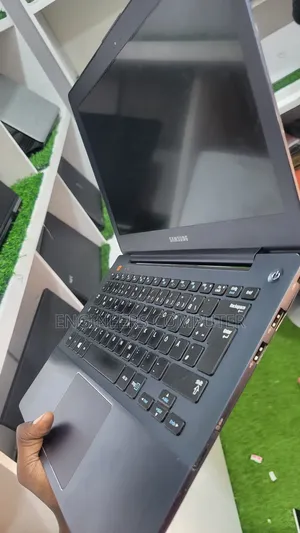 Laptop Samsung N110 8GB Intel Core I7 SSD 128GB