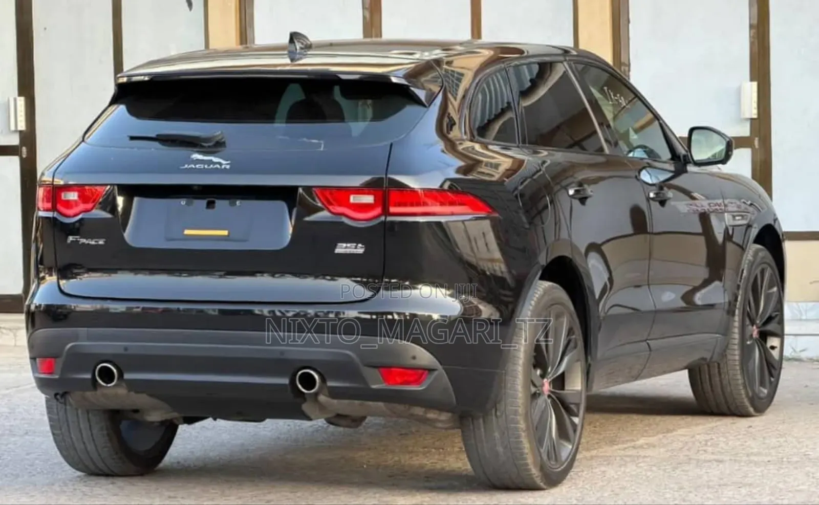 Jaguar F-Pace 2017 Black