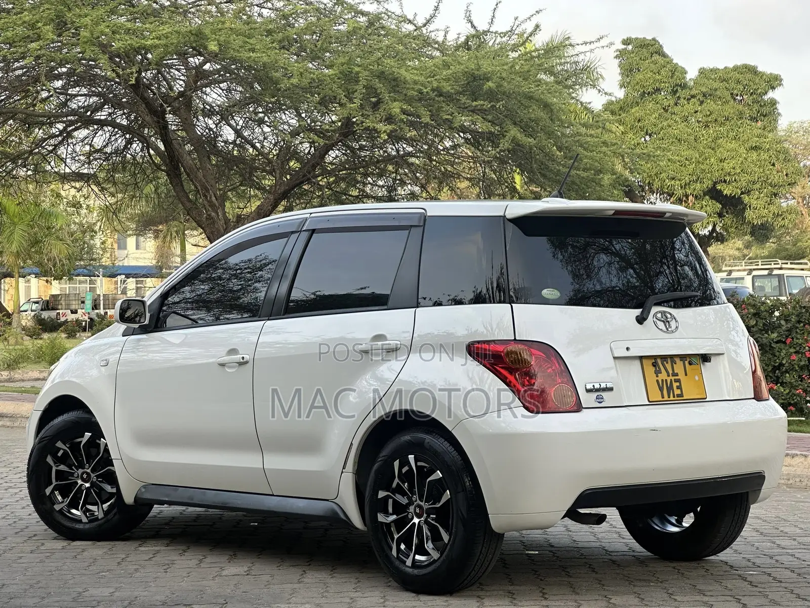 Toyota IST 2004 White
