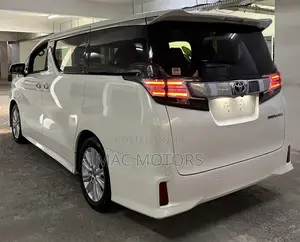 Toyota Vellfire 2015 White