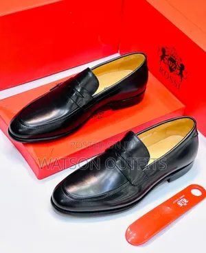 Men's Leather Shoes or Viatu Vya Leather Materials Totally Royal