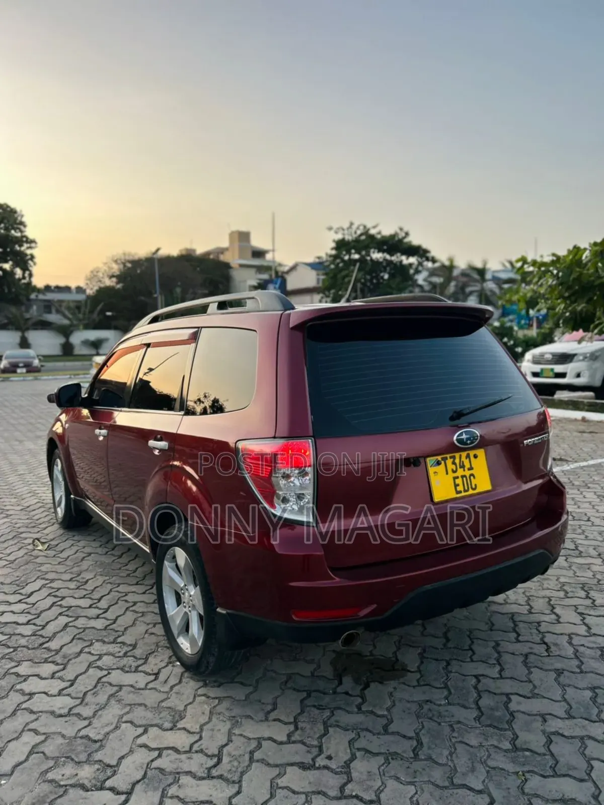 Subaru Forester 2.0D X 2010 Maroon
