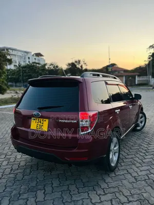 Subaru Forester 2.0D X 2010 Maroon