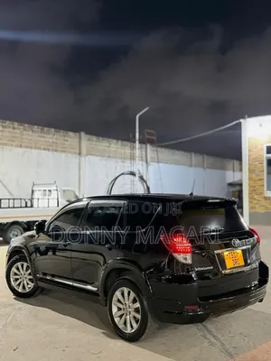 Toyota Vanguard 2012 Black