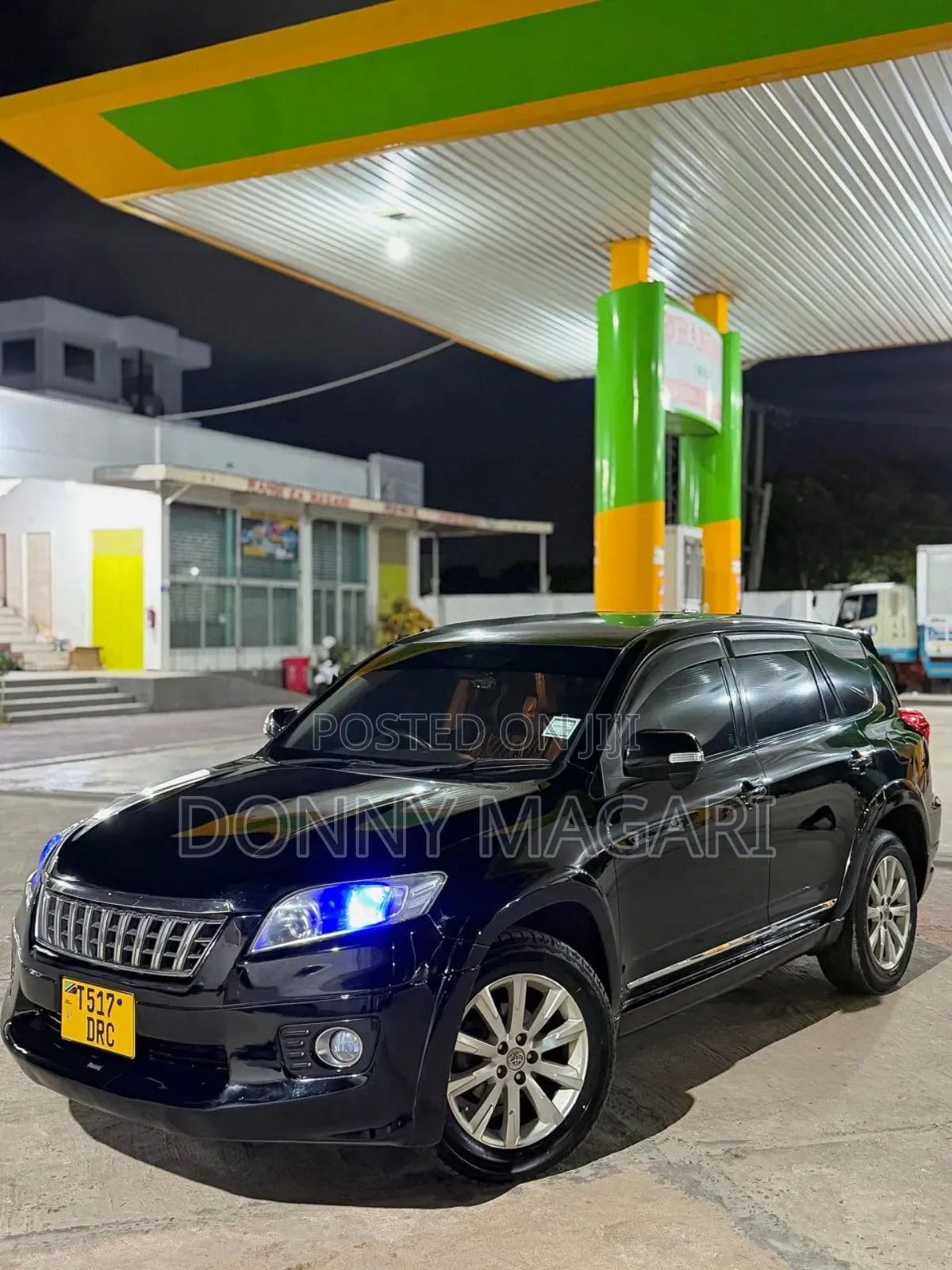 Toyota Vanguard 2012 Black