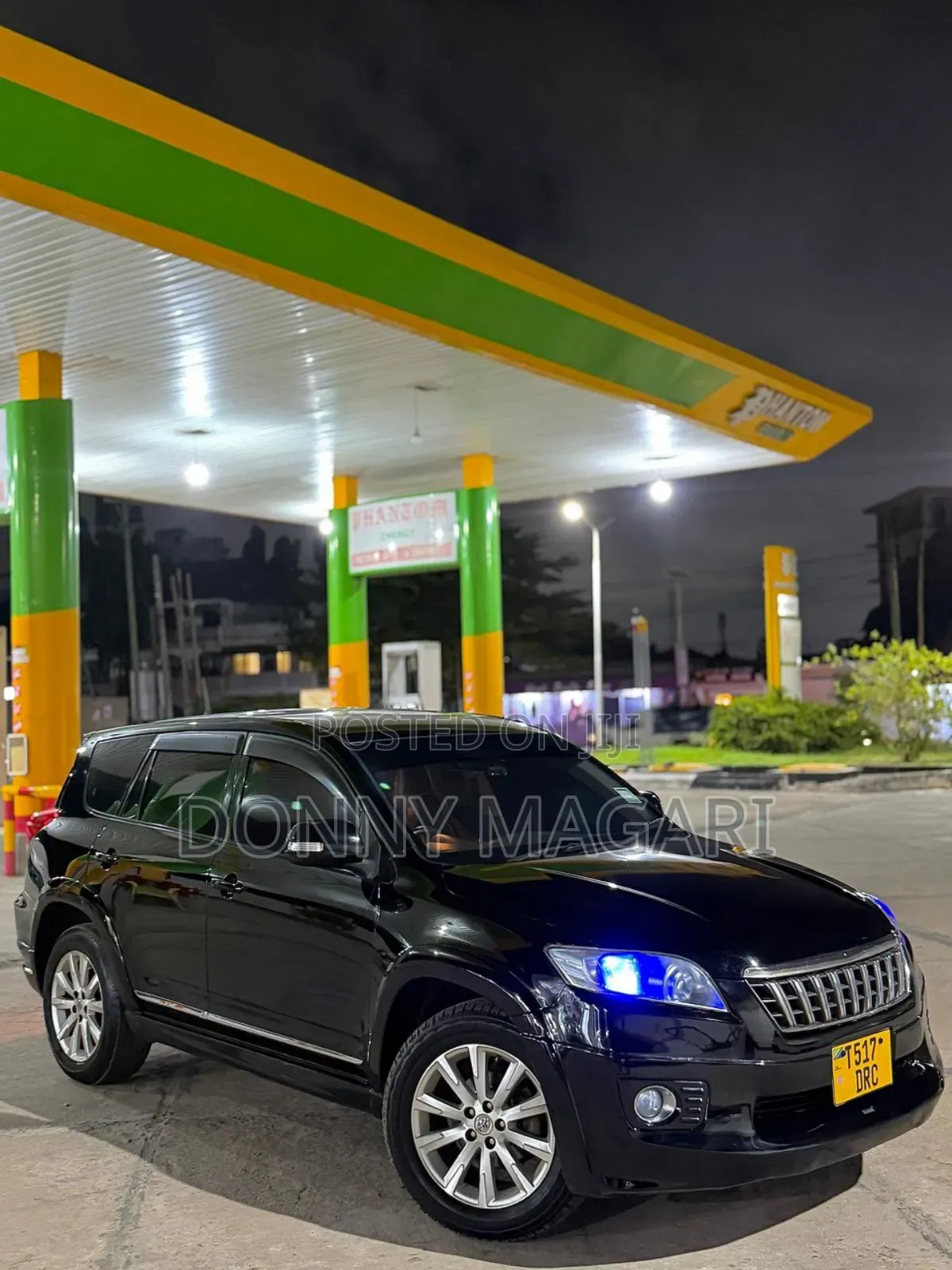 Toyota Vanguard 2012 Black