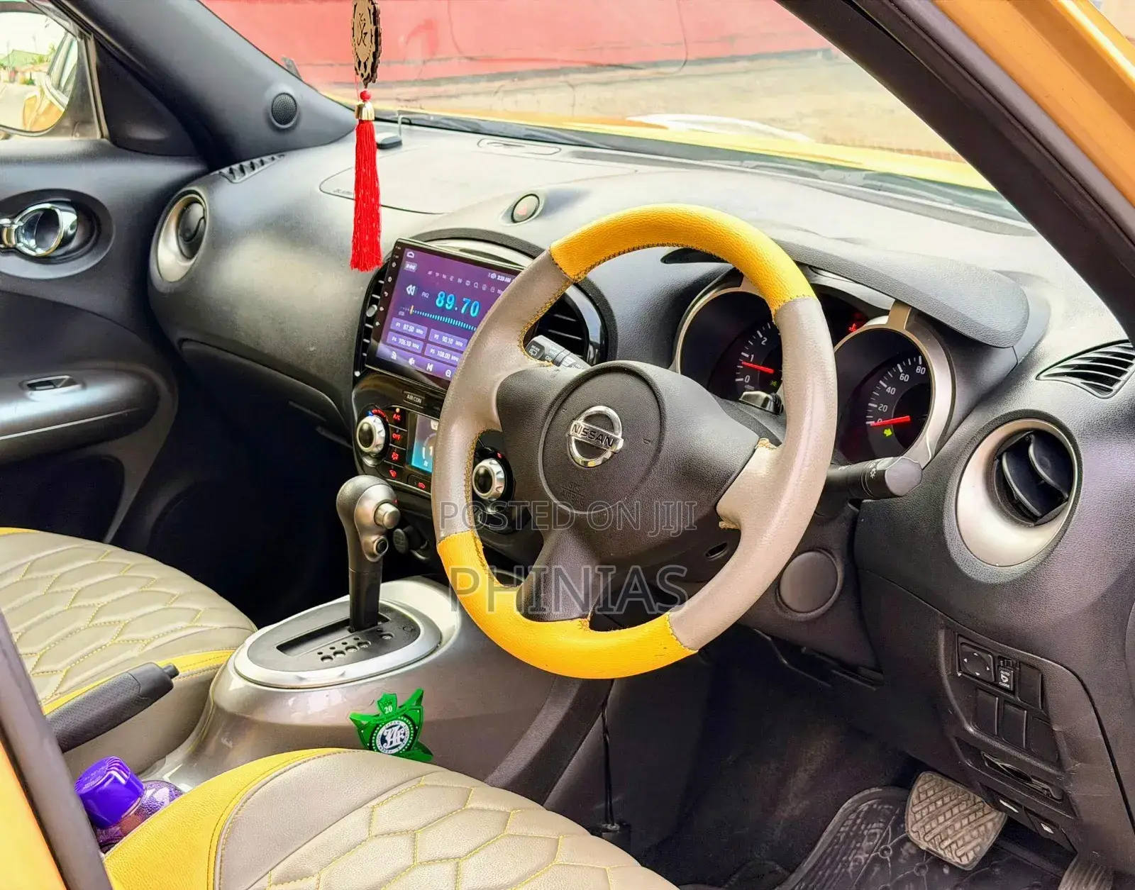 Nissan Juke 2012 Yellow
